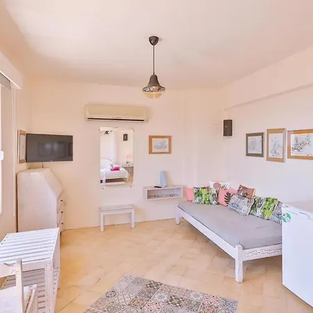 Szálloda Tuebin Kueltuer Evi